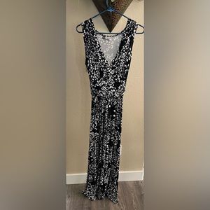 Jennifer Lopez Size Small Long Sleeveless Dress